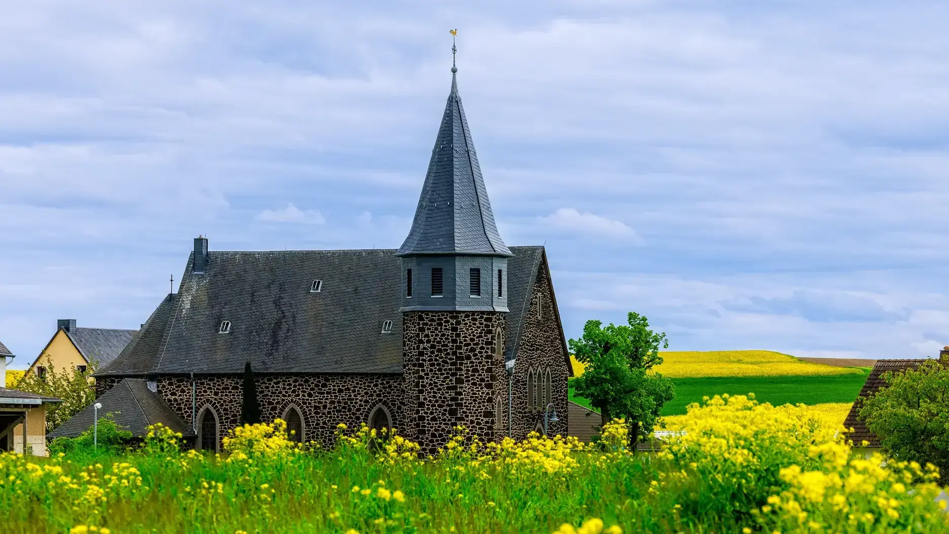 Die Kirche Christ König in Kaan – Ein Wahrzeichen unseres Dorfes